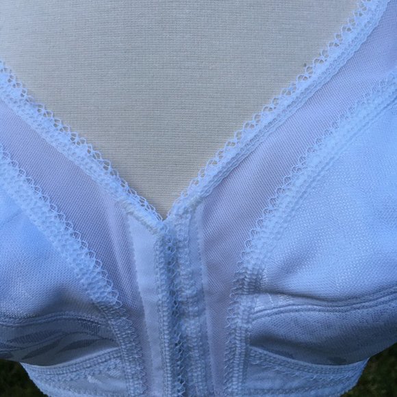 Playtex 18 hour Front Closure with flex Back Bra - Picture 5 of 16